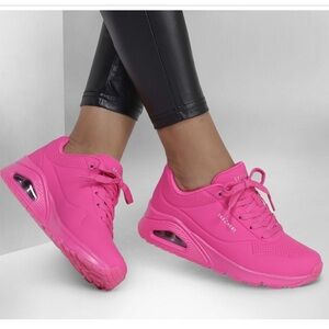 Hot pink sketchers